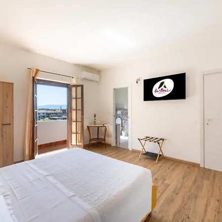 Oda ve Kahvaltı Sa Meri